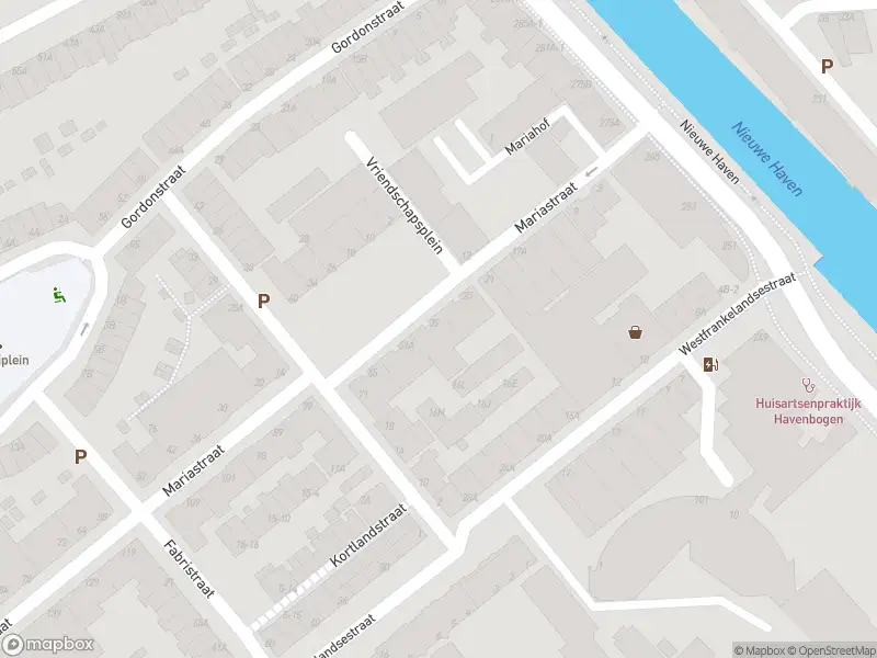 Ambulance naar de Mariastraat in Schiedam