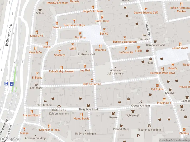 Brandweer met gepaste spoed naar de Luthersestraat in Arnhem