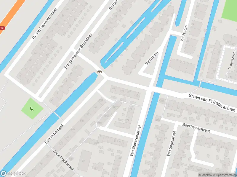 Ambulance met gepaste spoed naar de Dorus Rijkersstraat in Reeuwijk