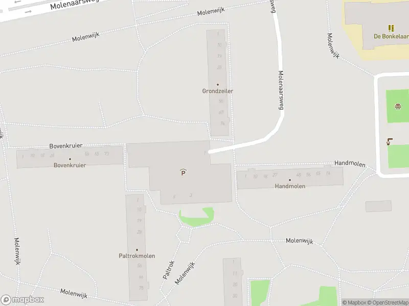 Ambulance met gepaste spoed naar de Molenaarsweg in Amsterdam