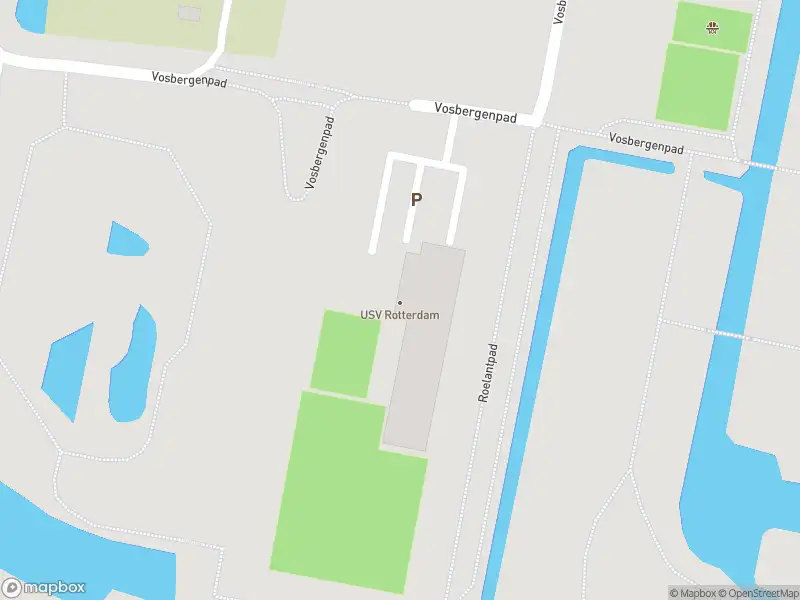 Ambulance met gepaste spoed naar de Vosbergenpad in Rotterdam