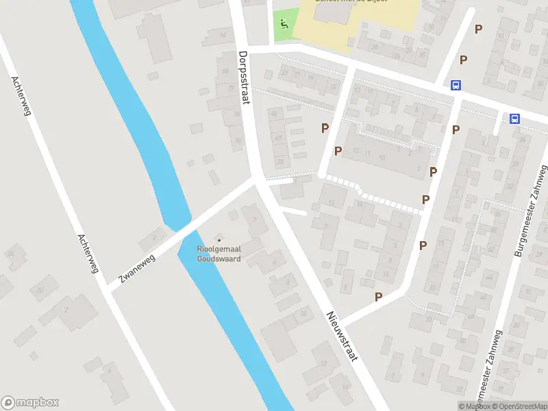 Ambulance met gepaste spoed naar de Nieuwstraat in Goudswaard