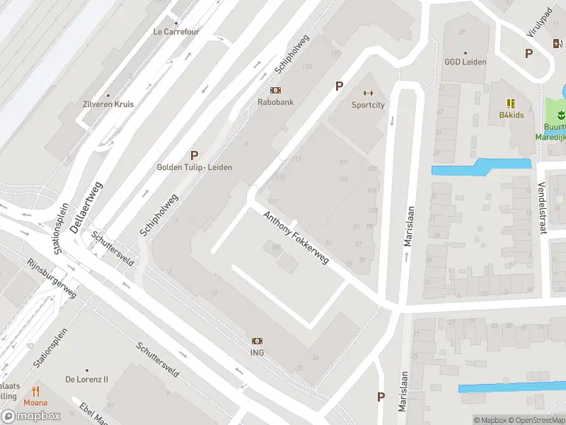 Ambulance met gepaste spoed naar de Stationsplein in Leiden