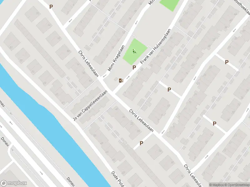 Ambulance met grote spoed naar de Frank van Hulsentoplaan in 's-Gravenhage