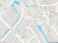 Ambulance met grote spoed naar de Gosewijn van Aemstelstraat in Mijdrecht