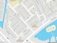 Brandweer met grote spoed naar de Poortershof in Leiderdorp vanwege een buitenbrand