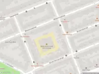 Ambulance met grote spoed naar de Staringstraat in Amsterdam