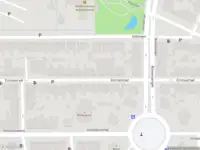 Ambulance met grote spoed naar de Emmastraat in Vlaardingen