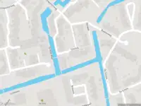 Ambulance met grote spoed naar de Courtine in Weesp