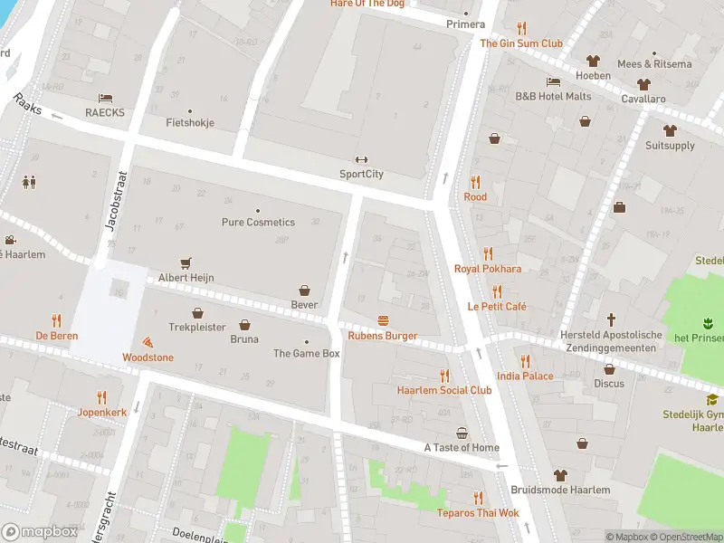 Ambulance naar de Achterlangs in Haarlem vanwege ongeval met letsel