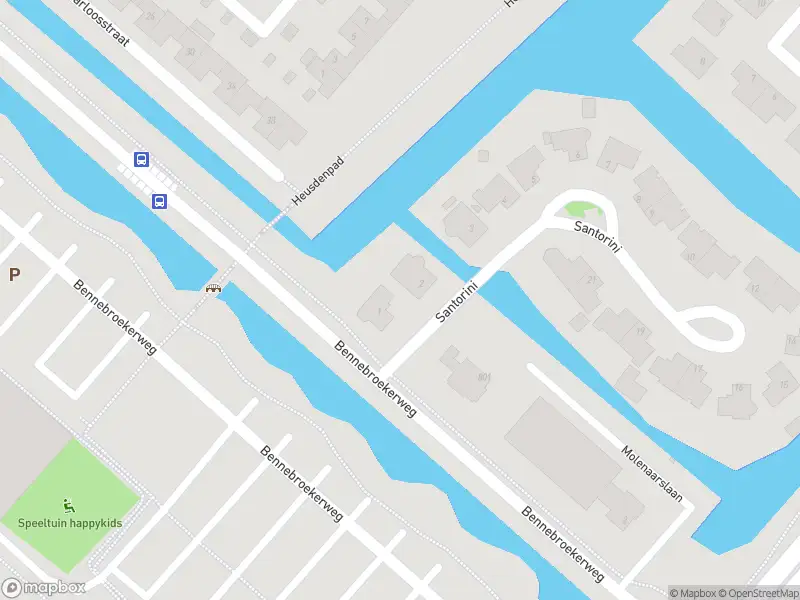 Ambulance met grote spoed naar de Santorini in Hoofddorp