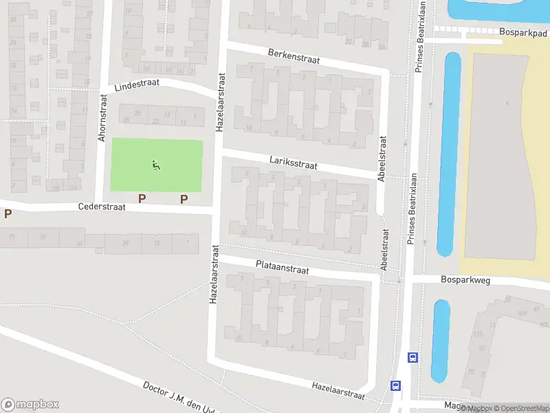 Ambulance met grote spoed naar de Hazelaarstraat in Alphen aan den Rijn