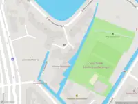 Ambulance met gepaste spoed naar de Lorentzhof in Leiden