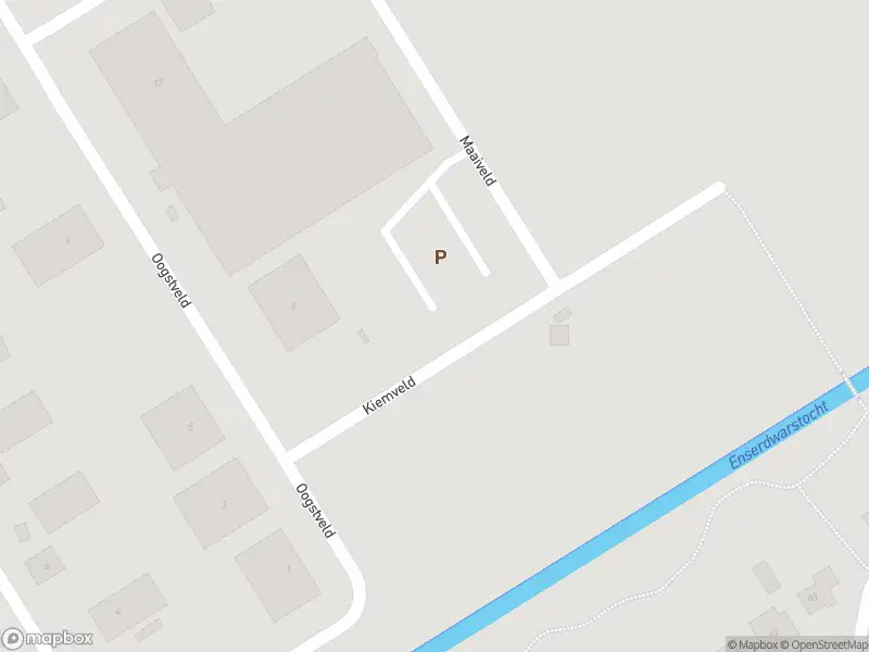 Brandweer met gepaste spoed naar de Ramsweg in Ens vanwege afhijsen patient