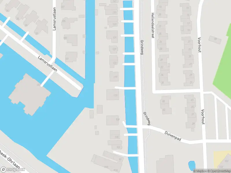 Ambulance met gepaste spoed naar de Grindweg in Rotterdam