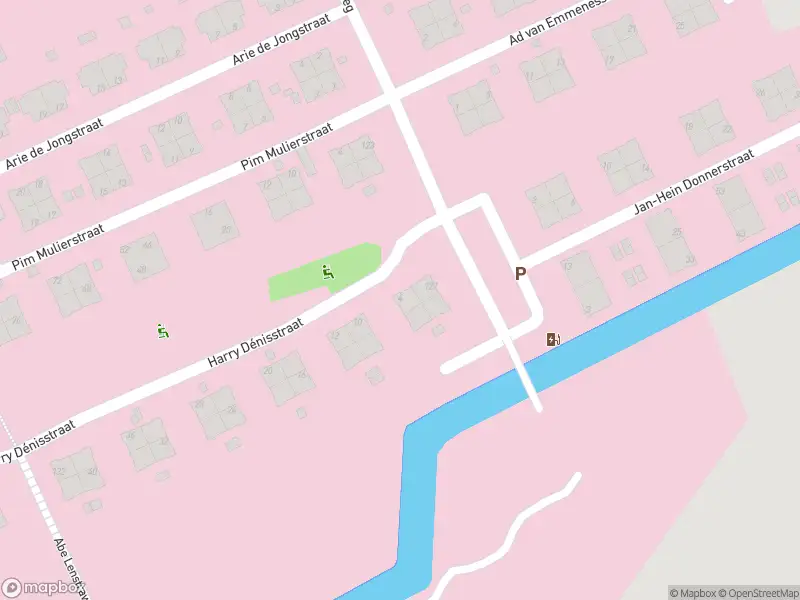 Ambulance met gepaste spoed naar de Harry Dénisstraat in 's-Gravenhage