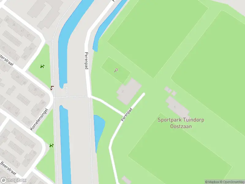 Ambulance met grote spoed naar de Perenpad in Amsterdam