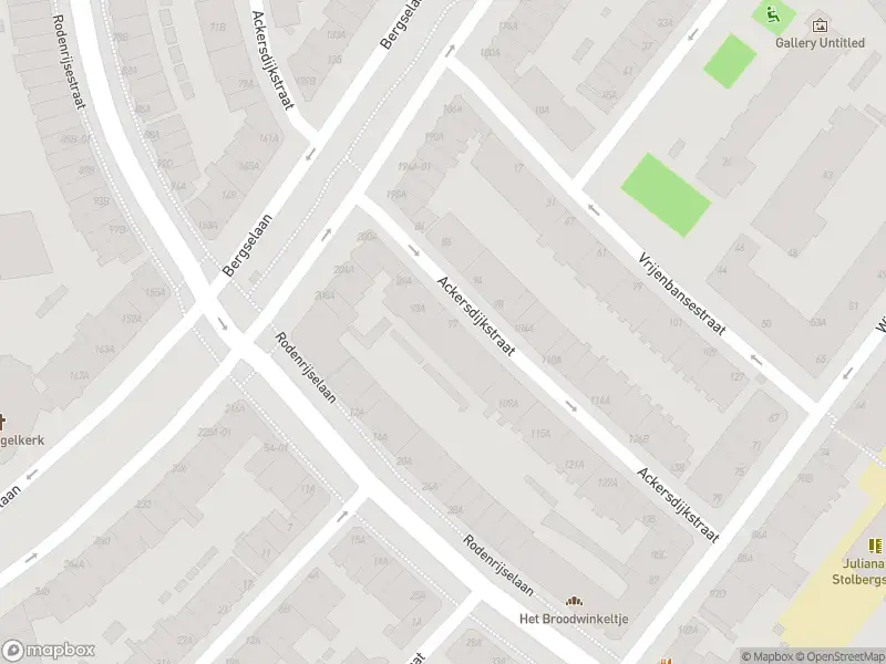 Ambulance met grote spoed naar de Ackersdijkstraat in Rotterdam