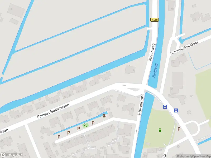 Ambulance met gepaste spoed naar de Prinses Beatrixlaan in Maasland