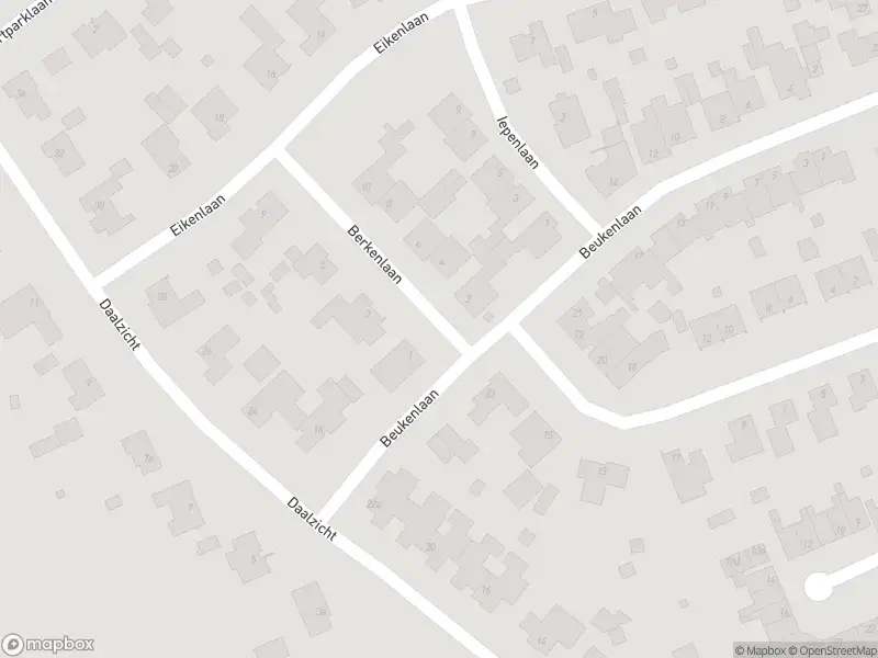 Ambulance met grote spoed naar de Berkenlaan in Heel