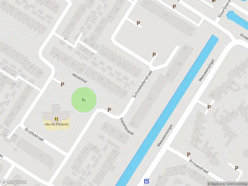 Ambulance met grote spoed naar de Mezenhof in Rozenburg