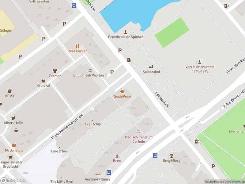 Ambulance met grote spoed naar de Frans Mortelmansstraat in Voorburg