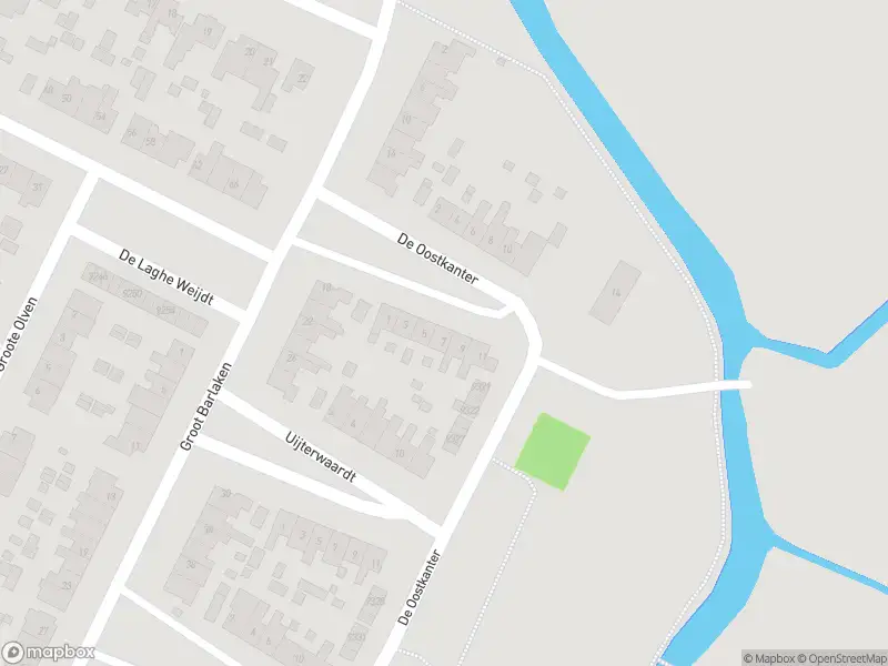 Ambulance met grote spoed naar de De Oostkanter in Heiloo