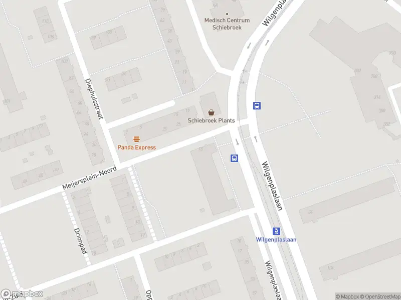 Ambulance met gepaste spoed naar de Meijersplein-Noord in Rotterdam