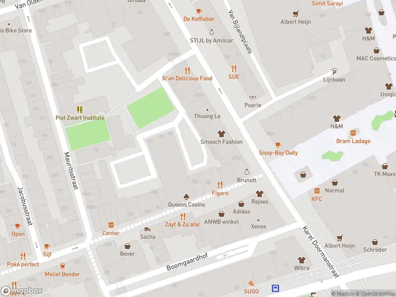 Ambulance met gepaste spoed naar de Stadhuisplein in Rotterdam