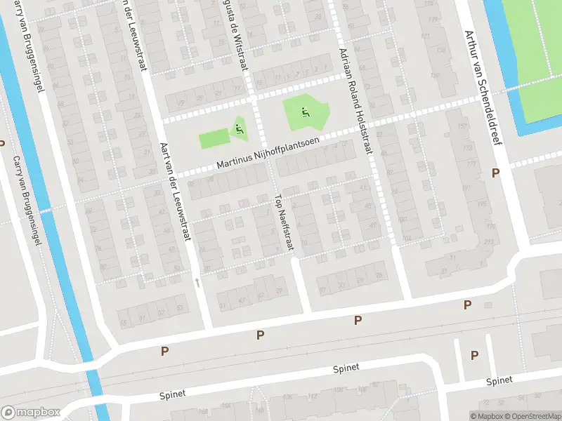 Ambulance met gepaste spoed naar de Top Naeffstraat in Rotterdam