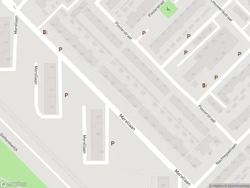 Ambulance met grote spoed naar de Merellaan in Maassluis