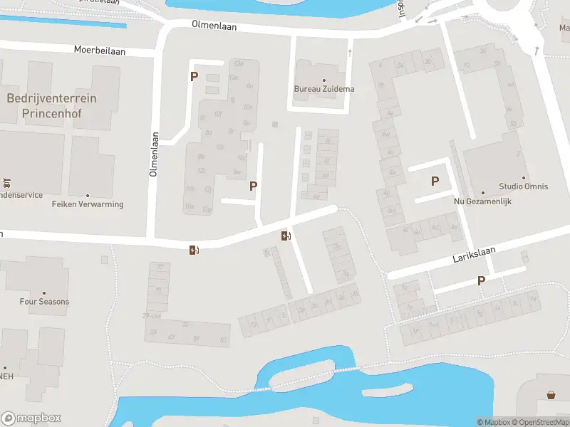 Brandweer met grote spoed naar de Larikslaan in Leusden vanwege gebouwbrand