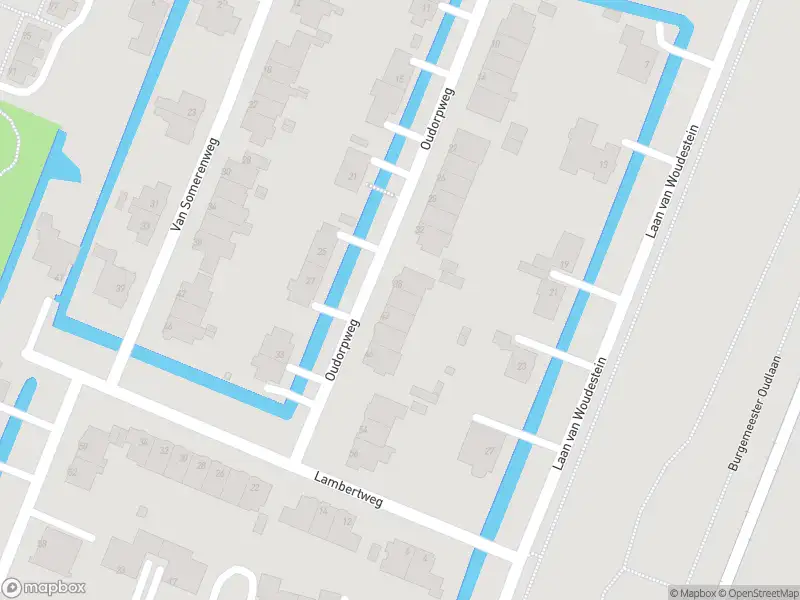 Ambulance met grote spoed naar de Oudorpweg in Rotterdam