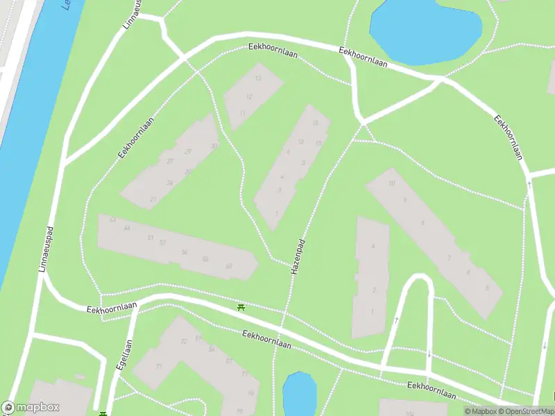 Ambulance met grote spoed naar de Hazenpad in Heemstede