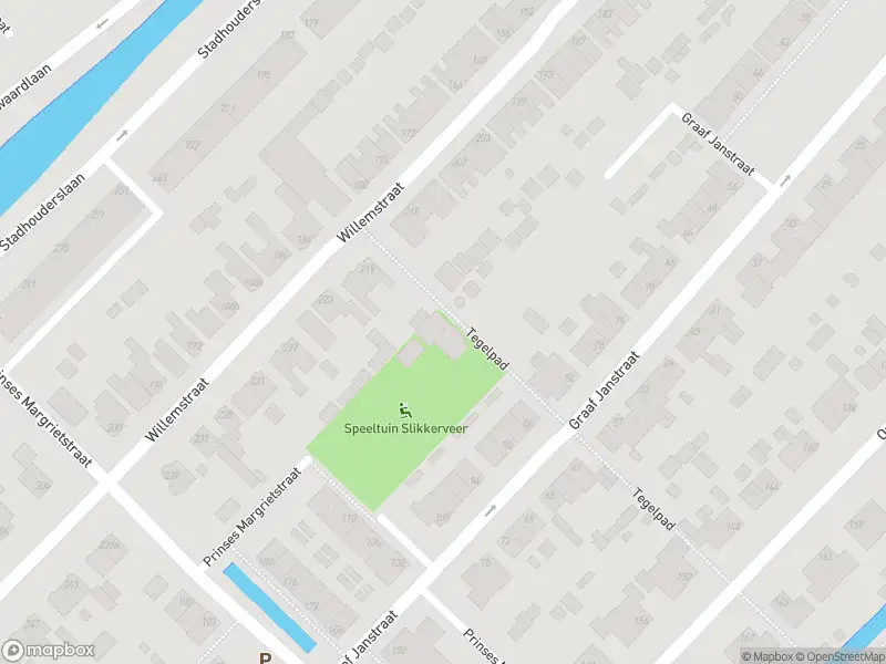 Ambulance met gepaste spoed naar de Willemstraat in Ridderkerk