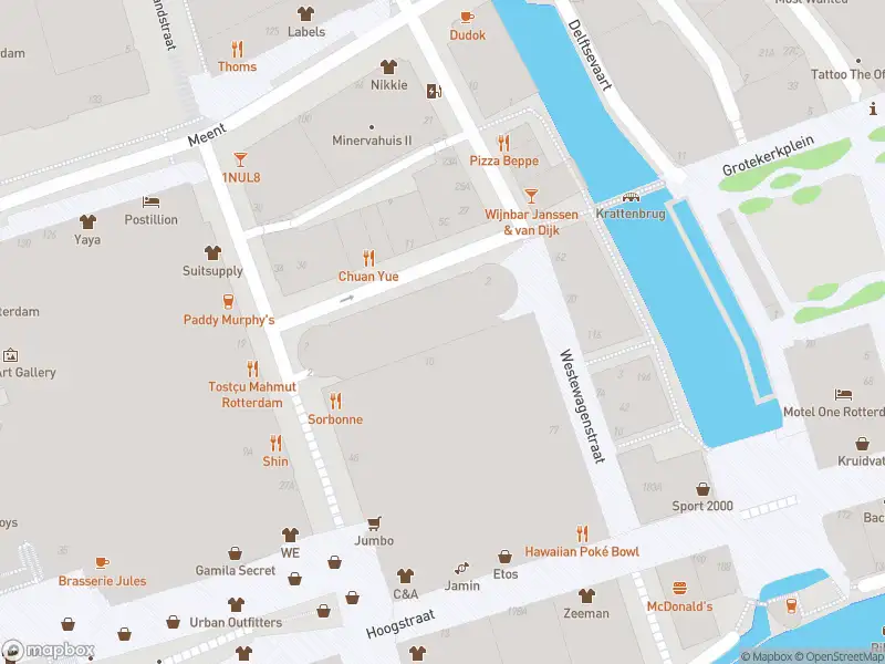 Brandweer met gepaste spoed naar de Leeuwenstraat in Rotterdam vanwege een liftopsluiting