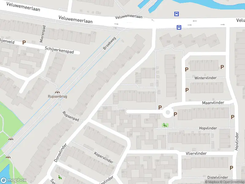 Ambulance met gepaste spoed naar de Luzernevlinder in Leiden