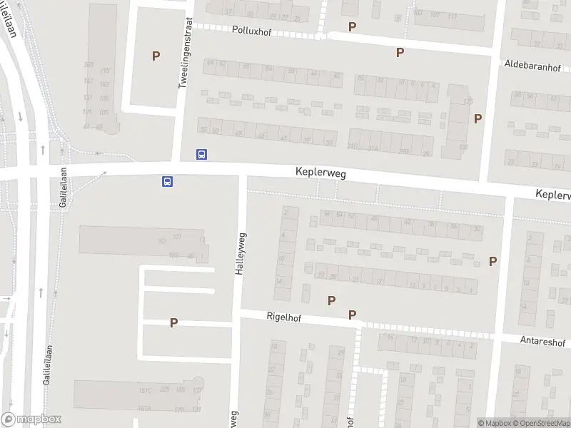 Ambulance met grote spoed naar de Halleyweg in Dordrecht