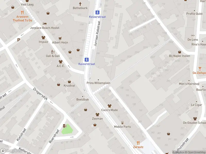 Ambulance met grote spoed naar de Prins Willemplein in 's-Gravenhage