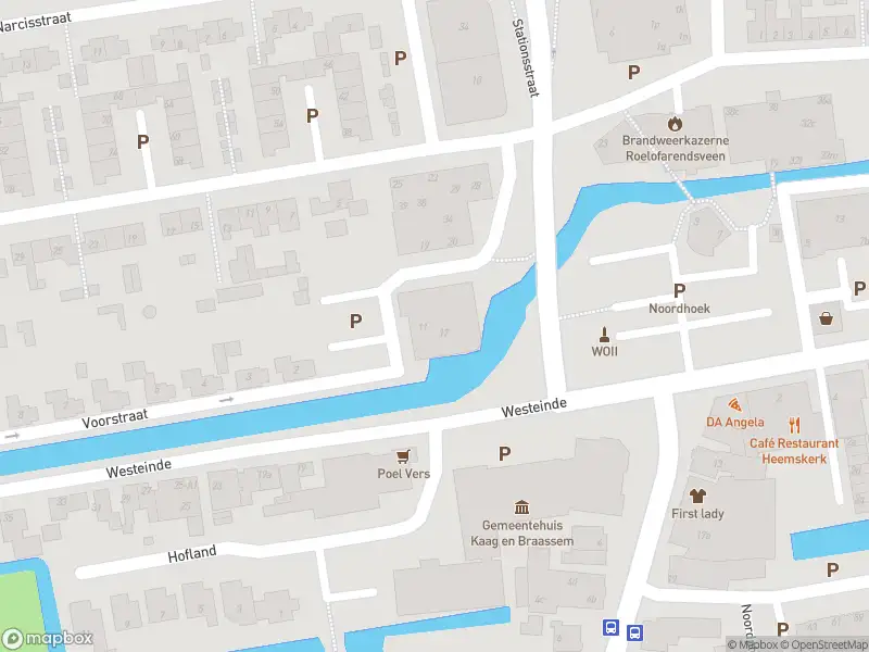 Ambulance met gepaste spoed naar de Stationshof in Roelofarendsveen