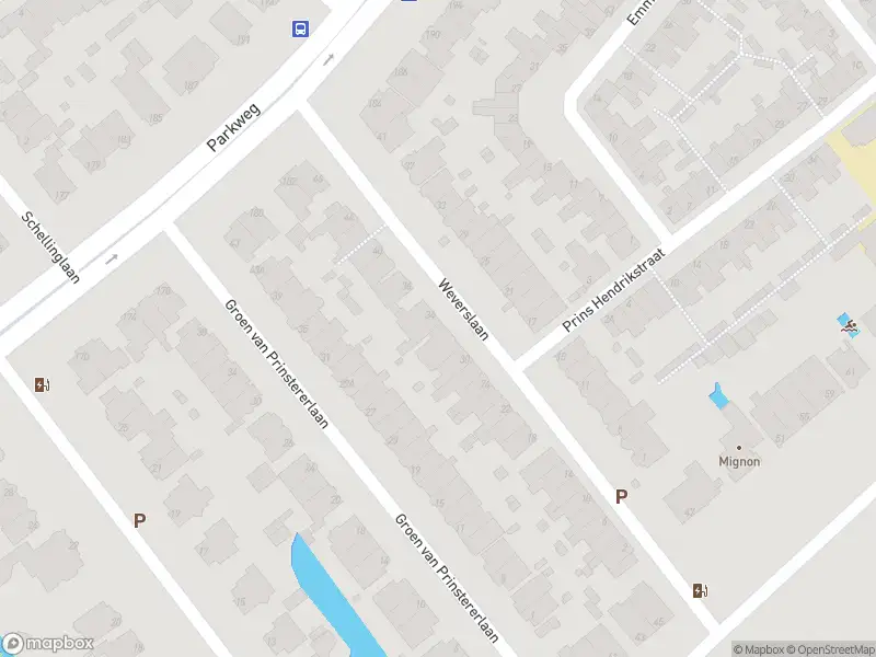 Ambulance met grote spoed naar de Parkweg in Voorburg