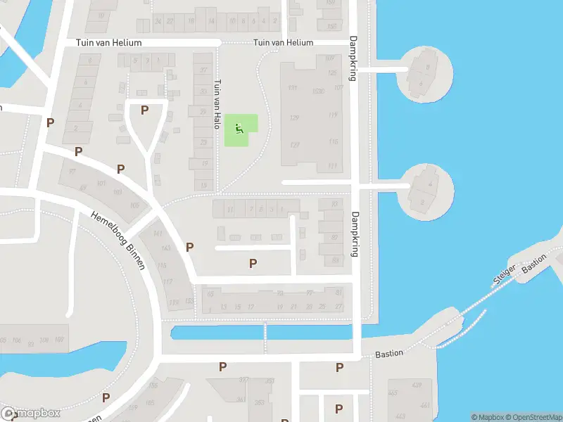 Ambulance met grote spoed naar de Tuin van Halo in Heerhugowaard