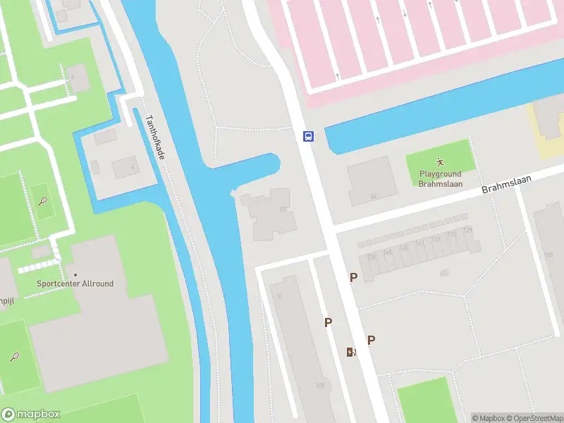 Ambulance met gepaste spoed naar de Jan Thoméelaan in Delft