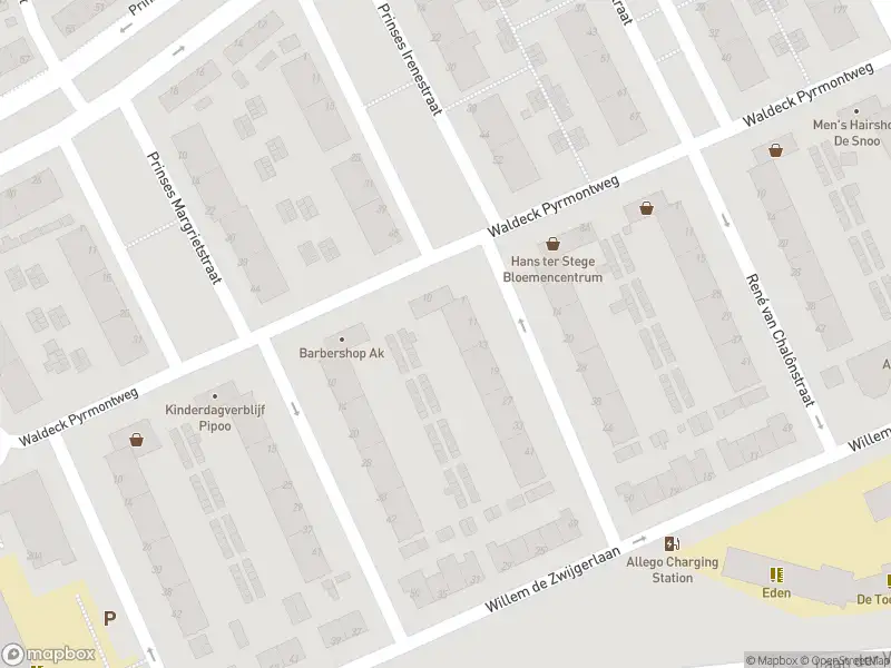 Ambulance met gepaste spoed naar de Waldeck Pyrmontweg in Dordrecht