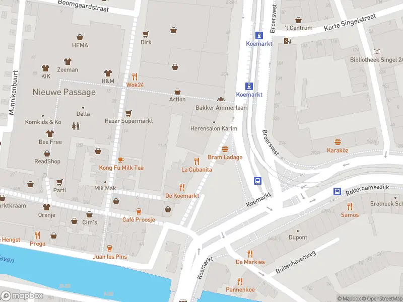 Ambulance met gepaste spoed naar de Broersvest in Schiedam