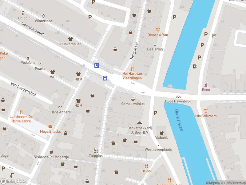 Ambulance met gepaste spoed naar de Blokmakersplaats in Vlaardingen