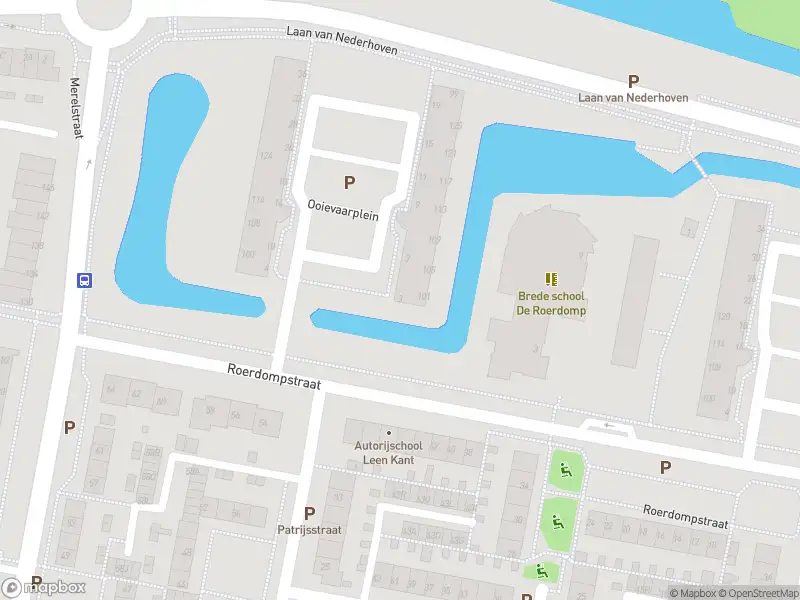 Ambulance met gepaste spoed naar de Ooievaarplein in Zwijndrecht