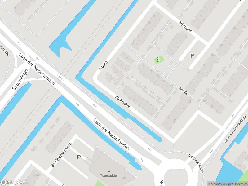 Ambulance naar de Klokbeker in Beverwijk vanwege ongeval met letsel