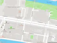 Ambulance met grote spoed naar de Langegracht in Leiden