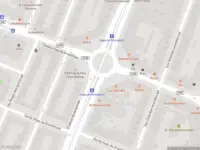 Ambulance met gepaste spoed naar de Van Houweningenstraat in Amsterdam